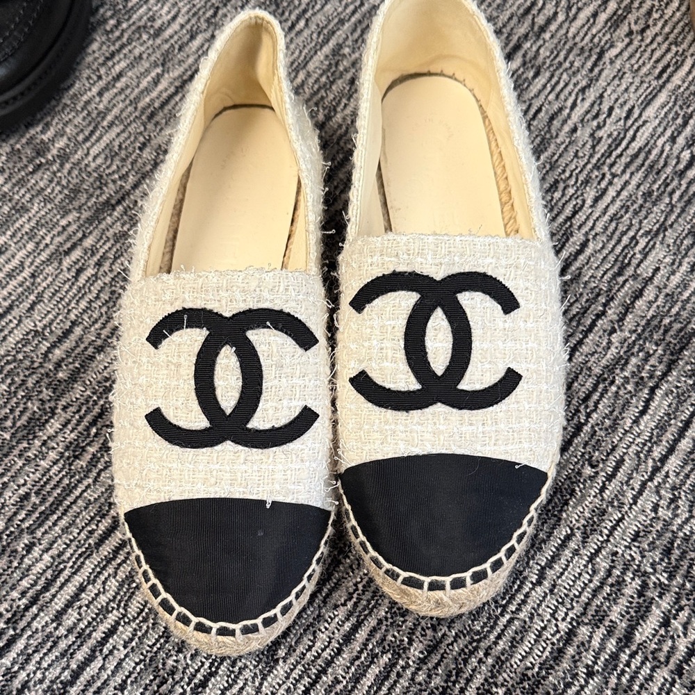 CHANEL Women's Beige and Black Espadrilles